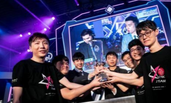 NAVI和 Spirit 将在PGL Astana 2025比赛 - 被邀请参加比赛的队伍已知