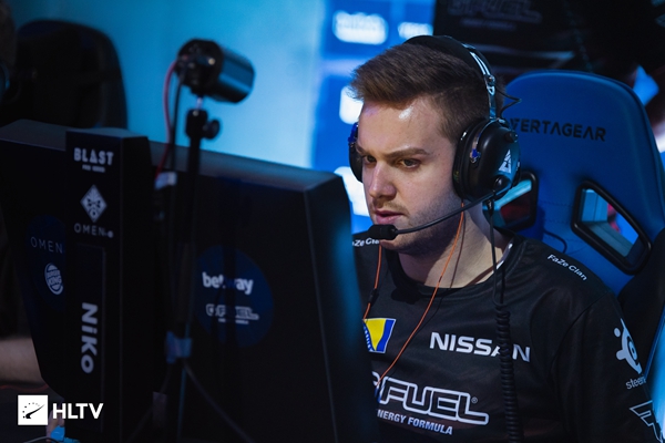 【前瞻】2025LPL春季赛 TT vs RW，毫无压力的荣誉之战