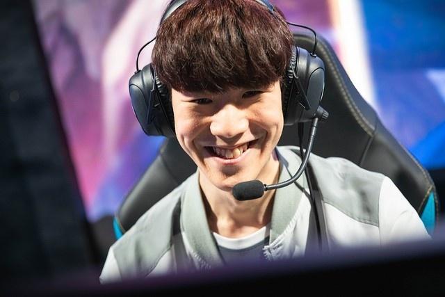 s1mple荣膺BLAST Premier全球总决赛MVP